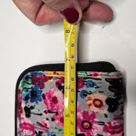 Thirty-One Wallet Watercolor Garden Floral Money Card Holder Zip Around - Picture 7 of 11